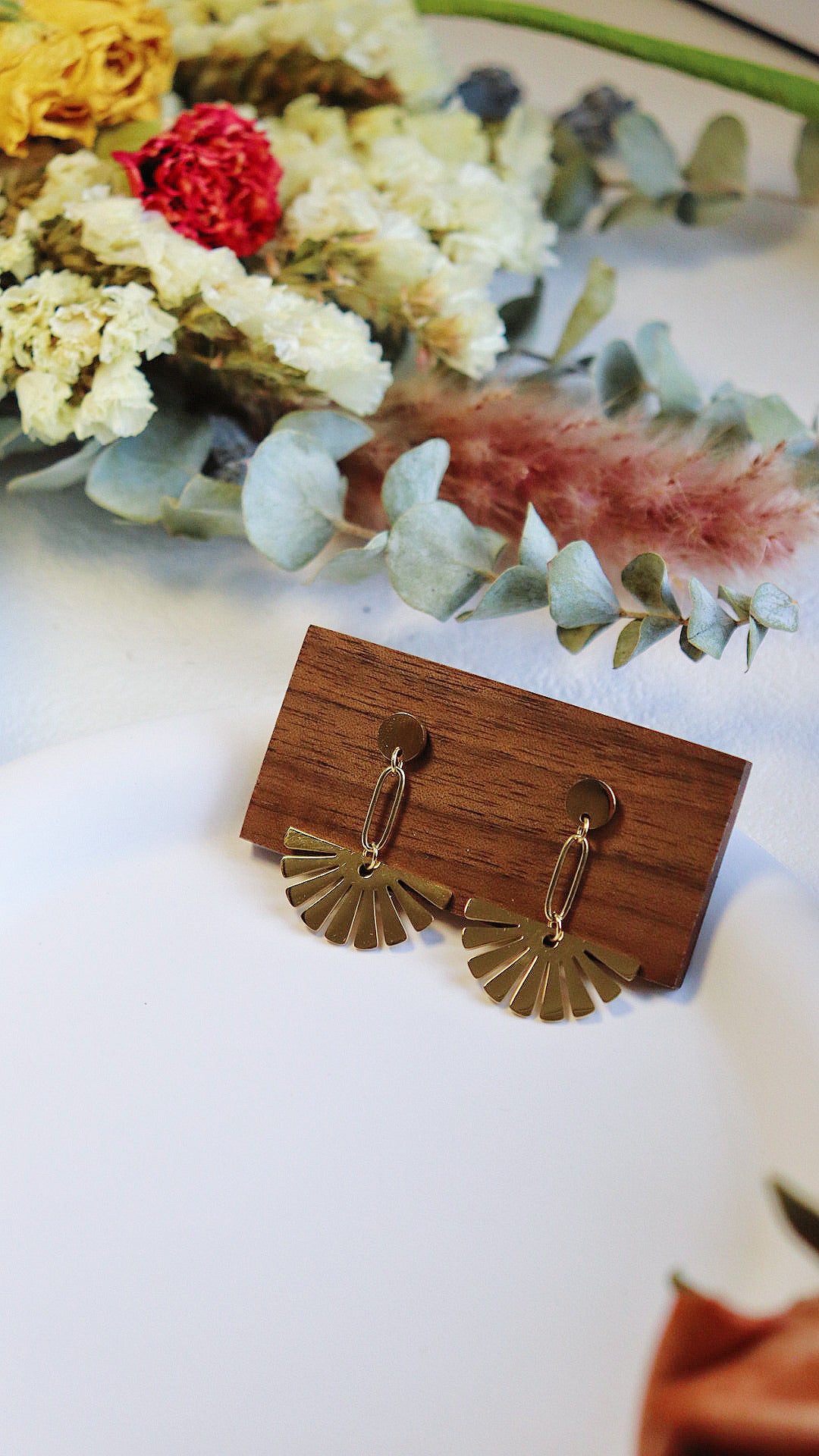 Chic Stainless Steel Fan-Shaped Earrings with 18K Gold French Titanium Studs